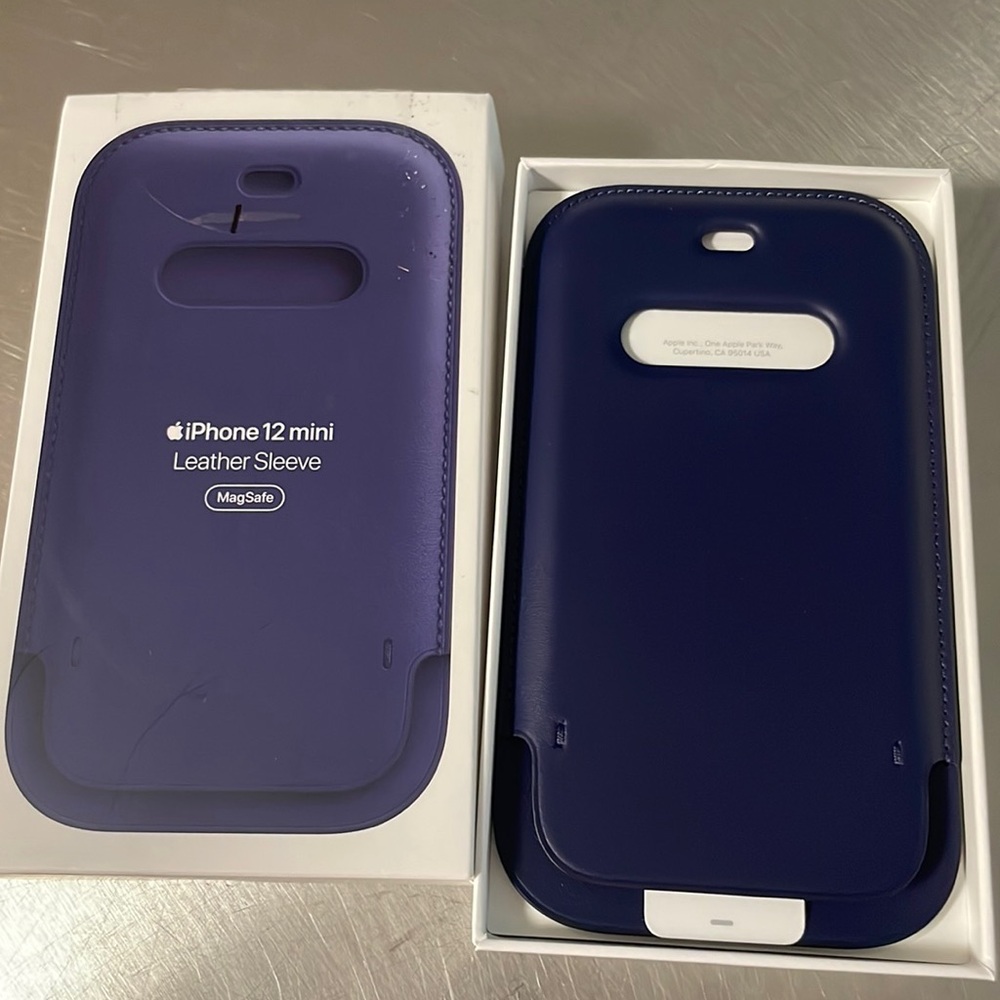 New! Unused iPhone 12 mini blue Leather Sleeve. MagSafe.